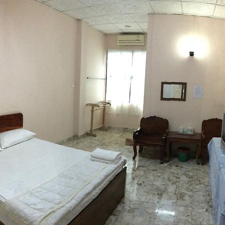 99 Inn Hotel Pak Chong Buitenkant foto
